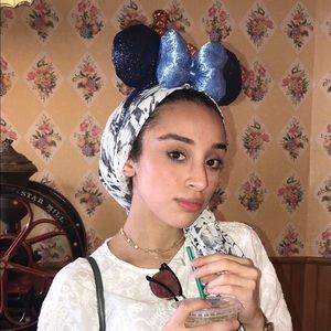 Meet your Posher, Maryam